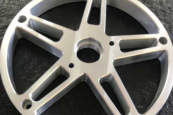 铝加工中心加工的铝件